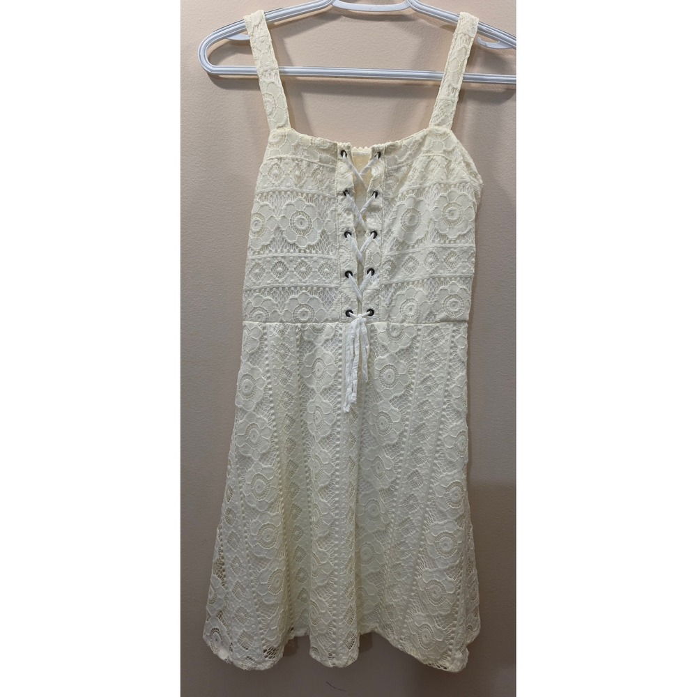 Aeropostale Cream Floral Lace‎ Mini Dress Lace Up Front Smocked Back Small